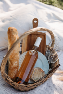 What to Give as a Housewarming Gift?